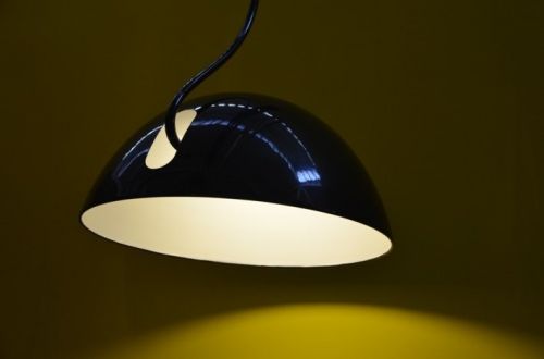 Designerska lampa sufitowa z połyskującym kloszem plume